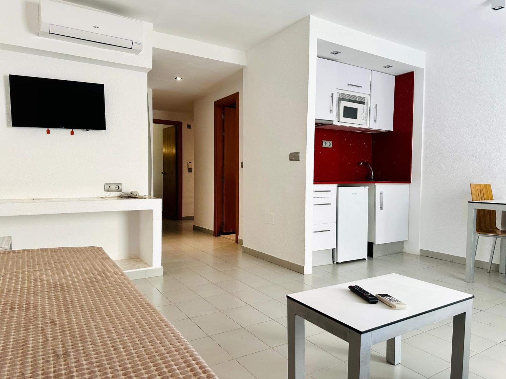 Apartamentos Jet - Adults Only Playa d'en Bossa Bagian luar foto